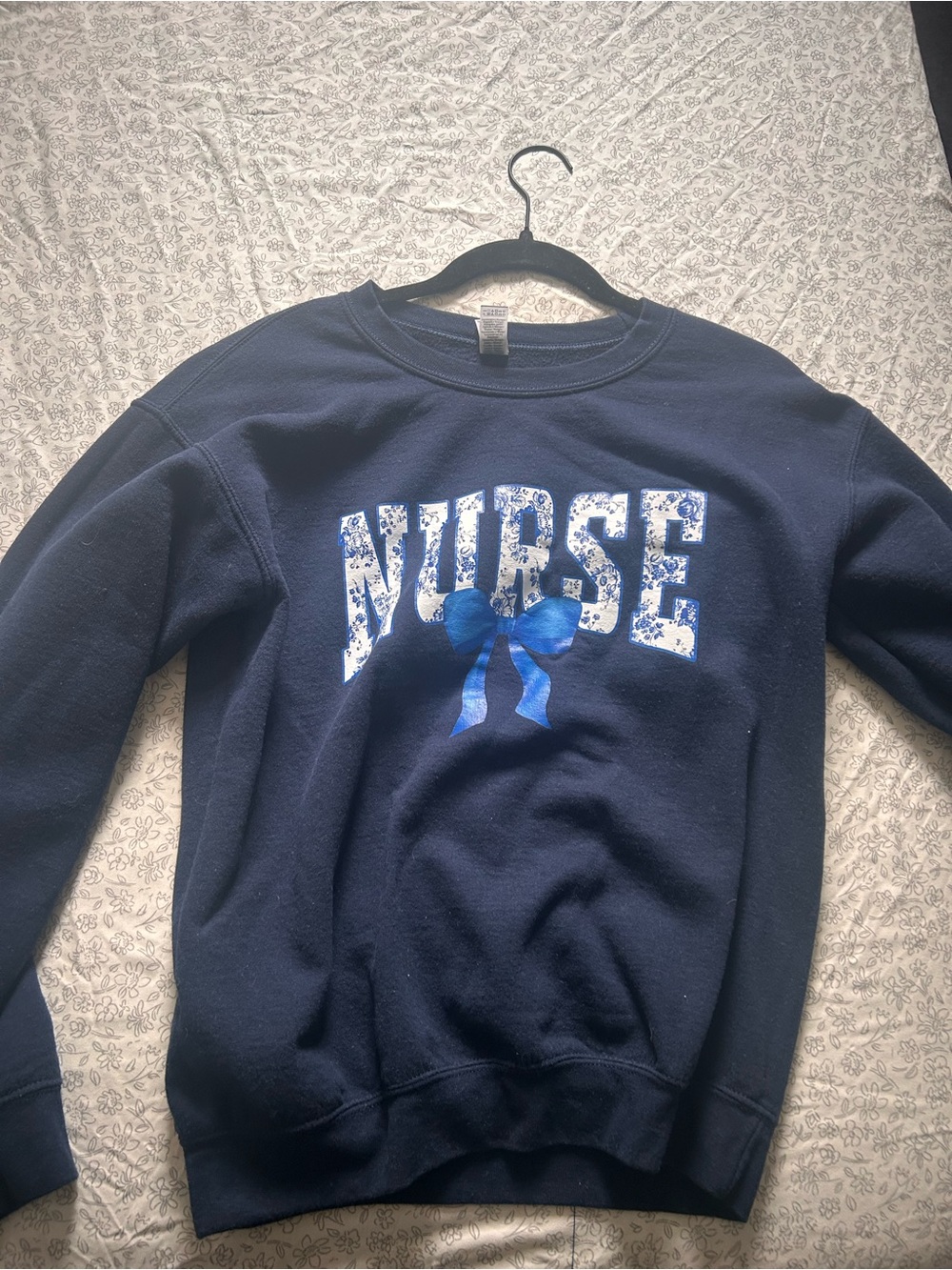 Gildan Navy Blue Crewneck Sweatshirt with Blue Accent